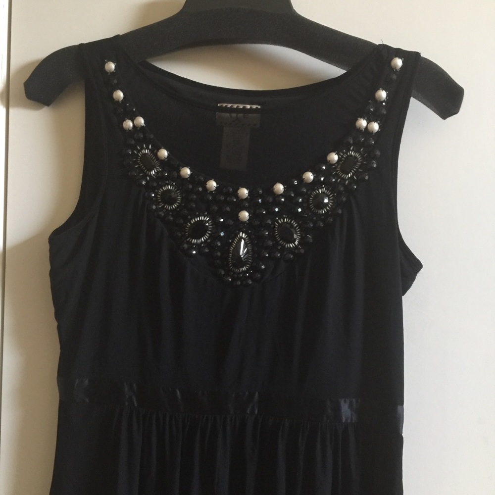 Brand new without tag, black dress IXE, size 12.